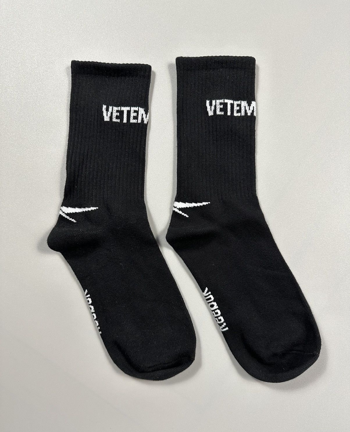 Vetements Black Reebok Edition Metal Logo Socks Vetements