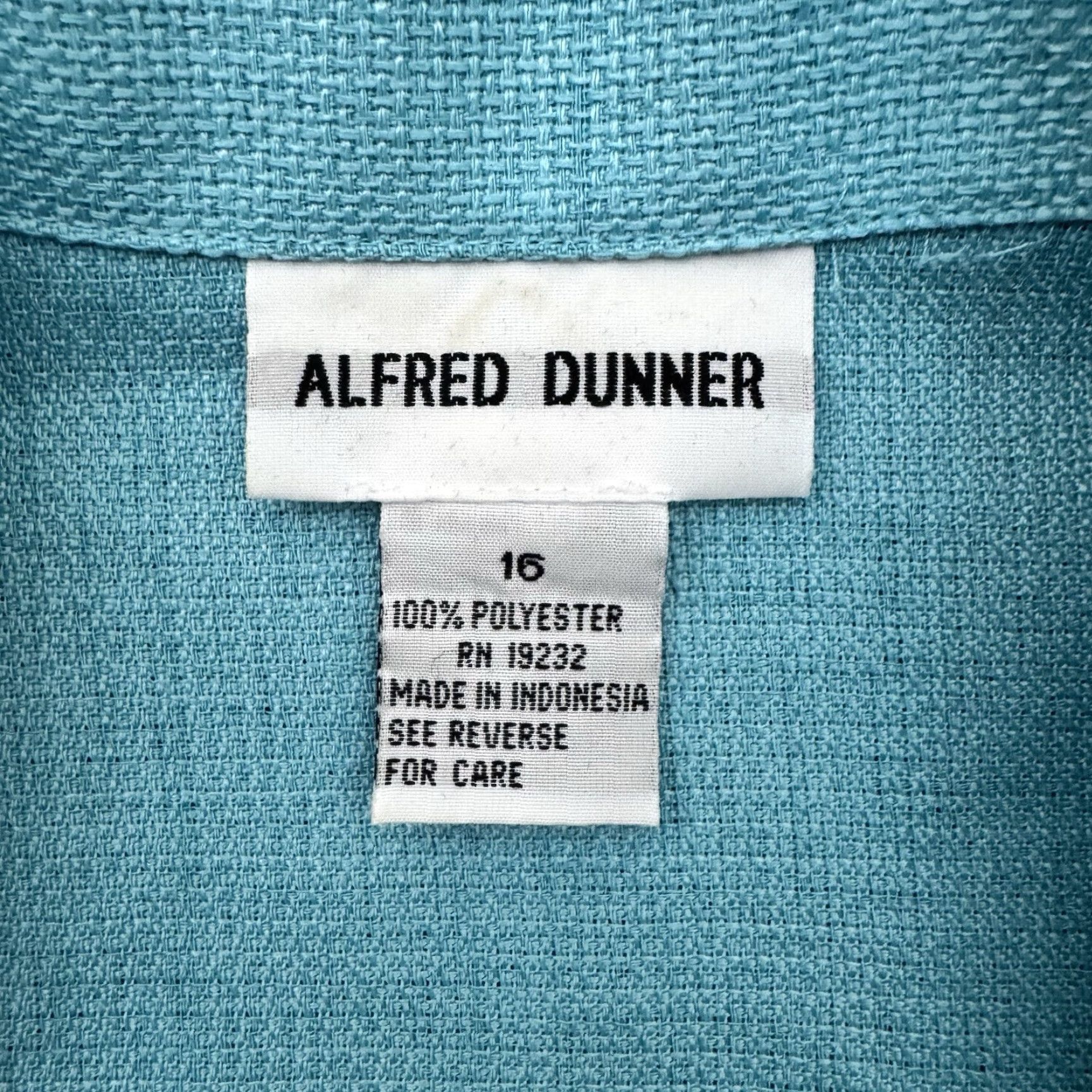 Vintage VINTAGE Alfred Dunner Blazer Women 16 Grandmacore Embroidered Scalloped Lace 90s Designer - Women - Blazer - 16 - Blue - 90s - Vintage Size XXL / US 16-18 / IT 52-54 - 4 Thumbnail
