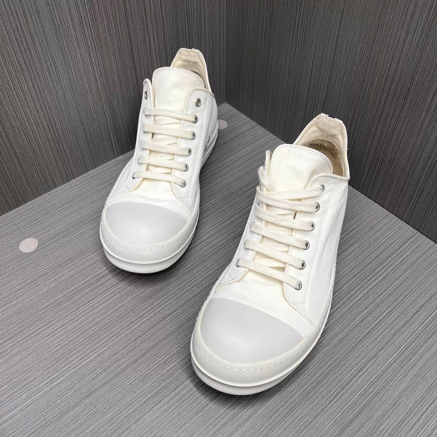Rick Owens White Low-Top Sneakers Size 7 Size US 7 / EU 40 - 1 Thumbnail