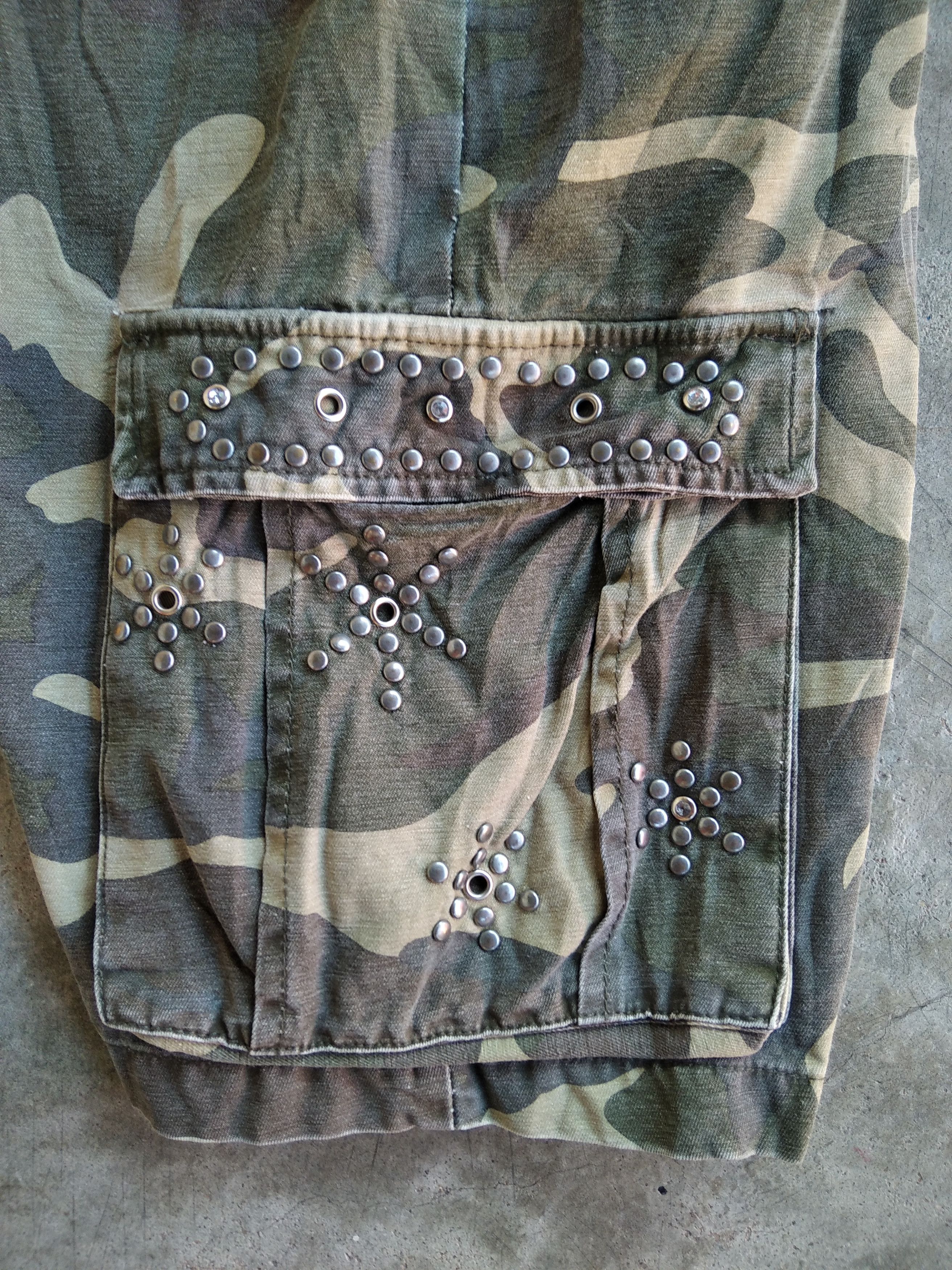 Beauty Beast × Japanese Brand × KMRii Vtg 90s Gorilla pop x Rockin Jelly Bean Studed Army Cargo Size US 38 / EU 54 - 5 Thumbnail