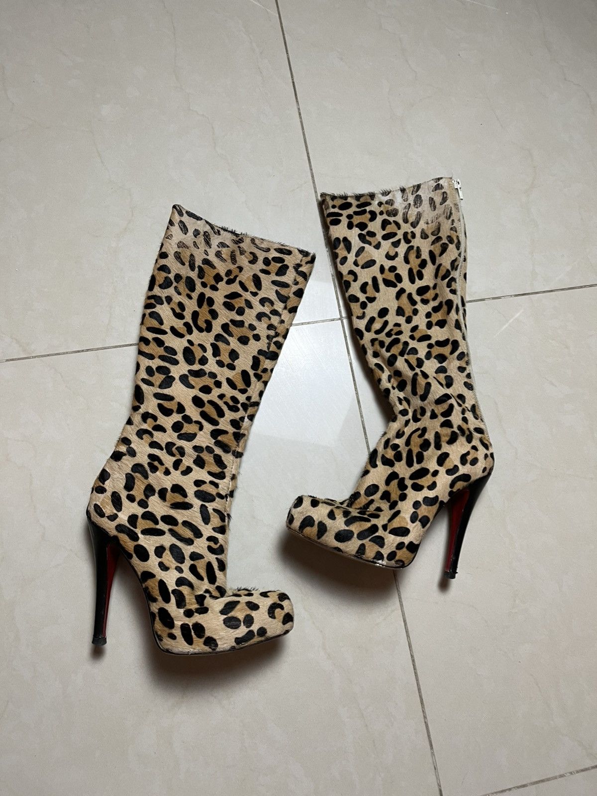 Christian Louboutin Leopard heeled shoes Size US 7 / IT 37 - 1 Thumbnail