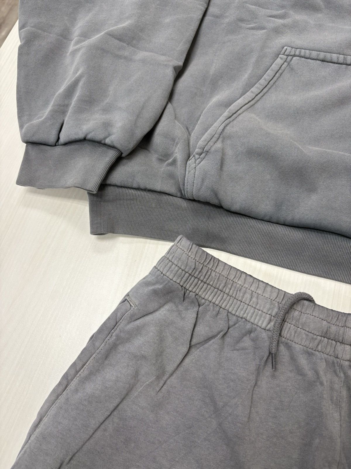 Balenciaga × Kanye West × Yeezy YZY x GAP Hoodie & Thin Sweats Poetic Grey Size US L / EU 52-54 / 3 - 7 Thumbnail