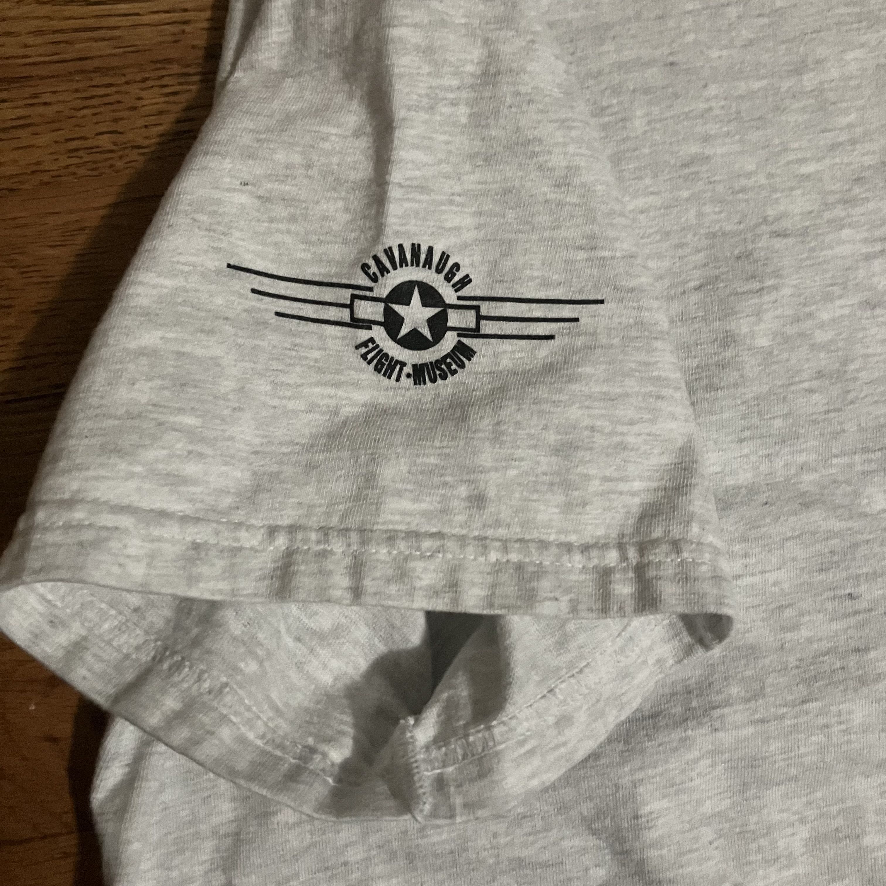 Vintage Vintage 1997 Airshow planes tee P57 Mustangs Size US L / EU 52-54 / 3 - 6 Thumbnail