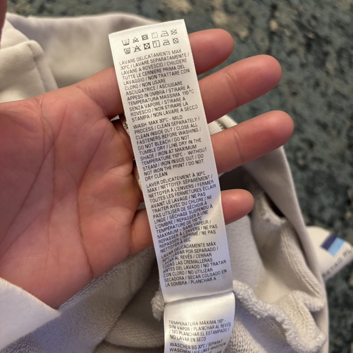 Balenciaga Balenciaga Business English Zip Up Hoodie Brand New Fits XS Size US XS / EU 42 / 0 - 8 Thumbnail