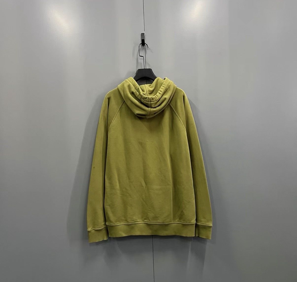 Burberry Burberry Logo Embroidered Hoodie at Neckline J41 Size US L / EU 52-54 / 3 - 2 Thumbnail