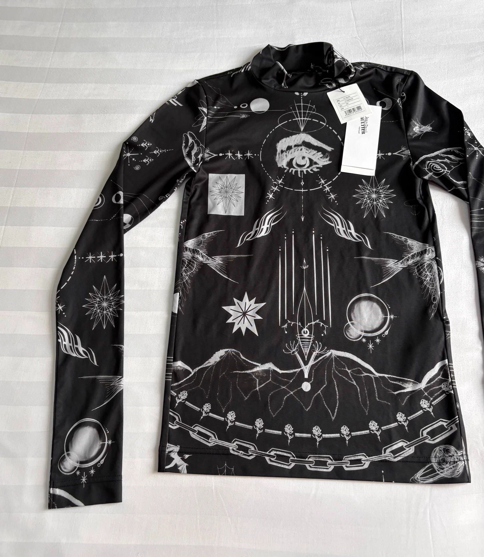 Jean Paul Gaultier Jean Paul Gaultier x Sacai Fitted Tattoo Print Top New SZ1 Size S / US 4 / IT 40 - 5 Thumbnail