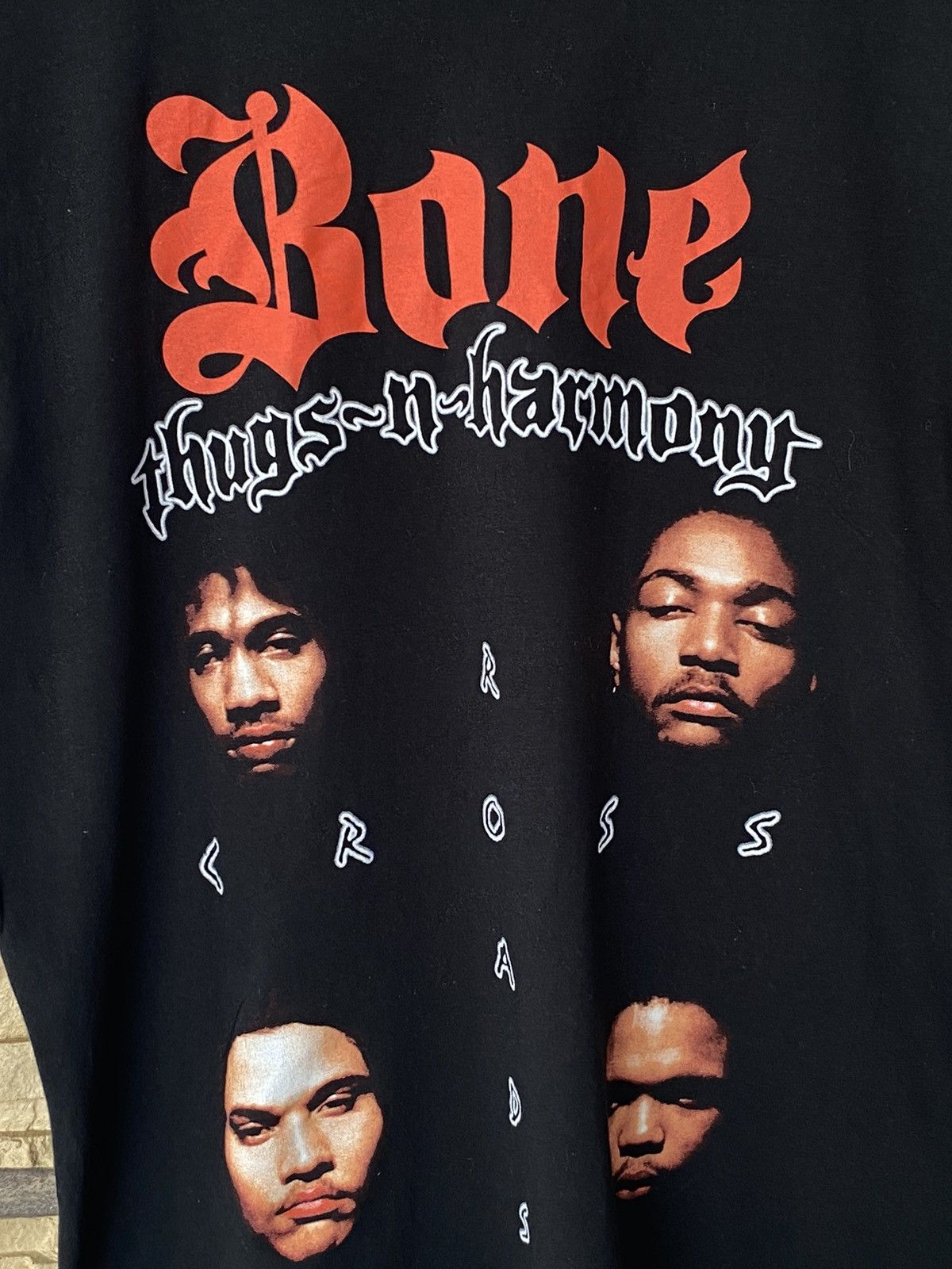 Vintage Vintage 2000s Bone Thugs N Harmony Cross Roads Rap Tees Size US XL / EU 56 / 4 - 2 Thumbnail