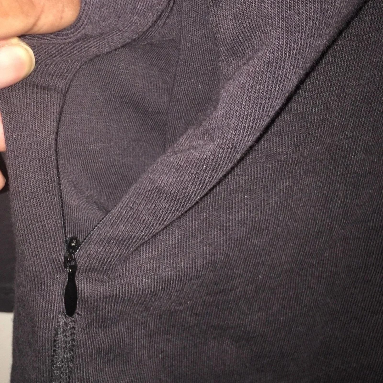 The Unbranded Brand Hugs by Soft Surrounds black pullover, size small Size S / US 4 / IT 40 - 3 Thumbnail