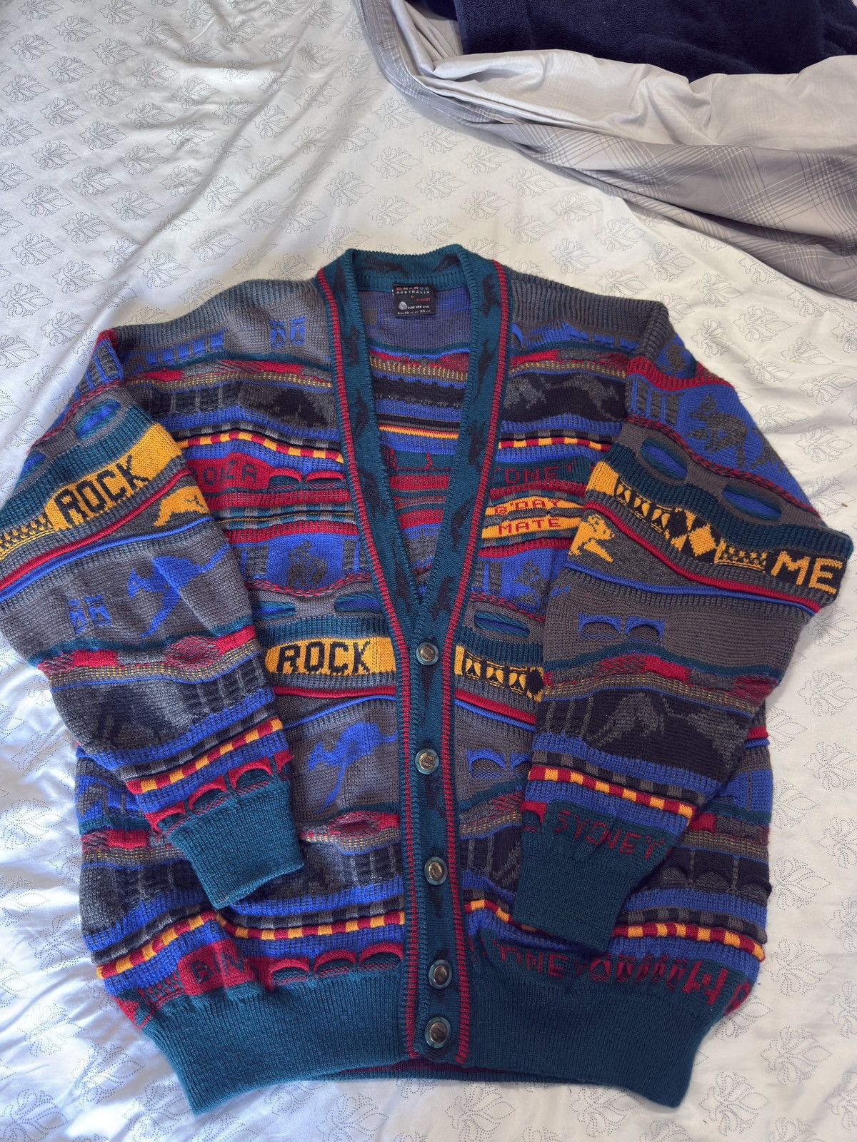 Coogi × Man Made In Australia × Vintage 90s Wool Knitwear Emaroo Australia Cardigan Sweater S Size US S / EU 44-46 / 1 - 1 Thumbnail