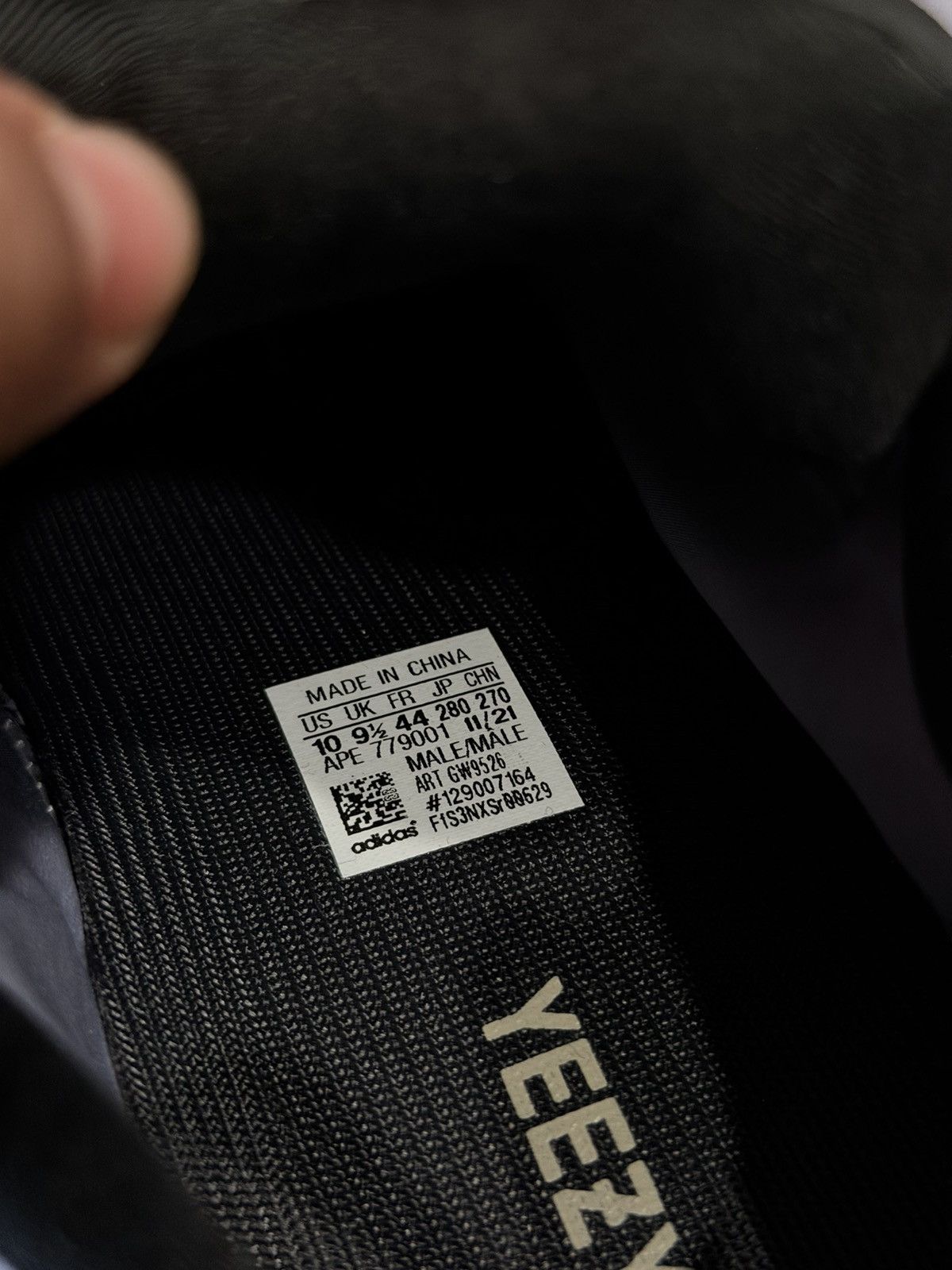 Yeezy Yeezy Boost 700 MNVN “Geode” - Size 10M - Great Condition Size US 10 / EU 43 - 6 Thumbnail