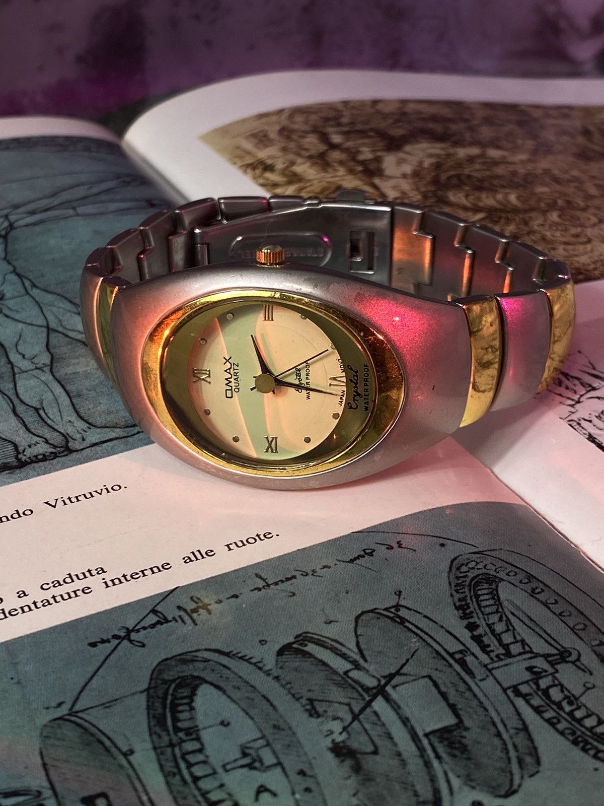 Japanese Brand × Jewelry × Vintage Futuristic Omax Crystal Watch Silver-Gold Size ONE SIZE - 1 Thumbnail