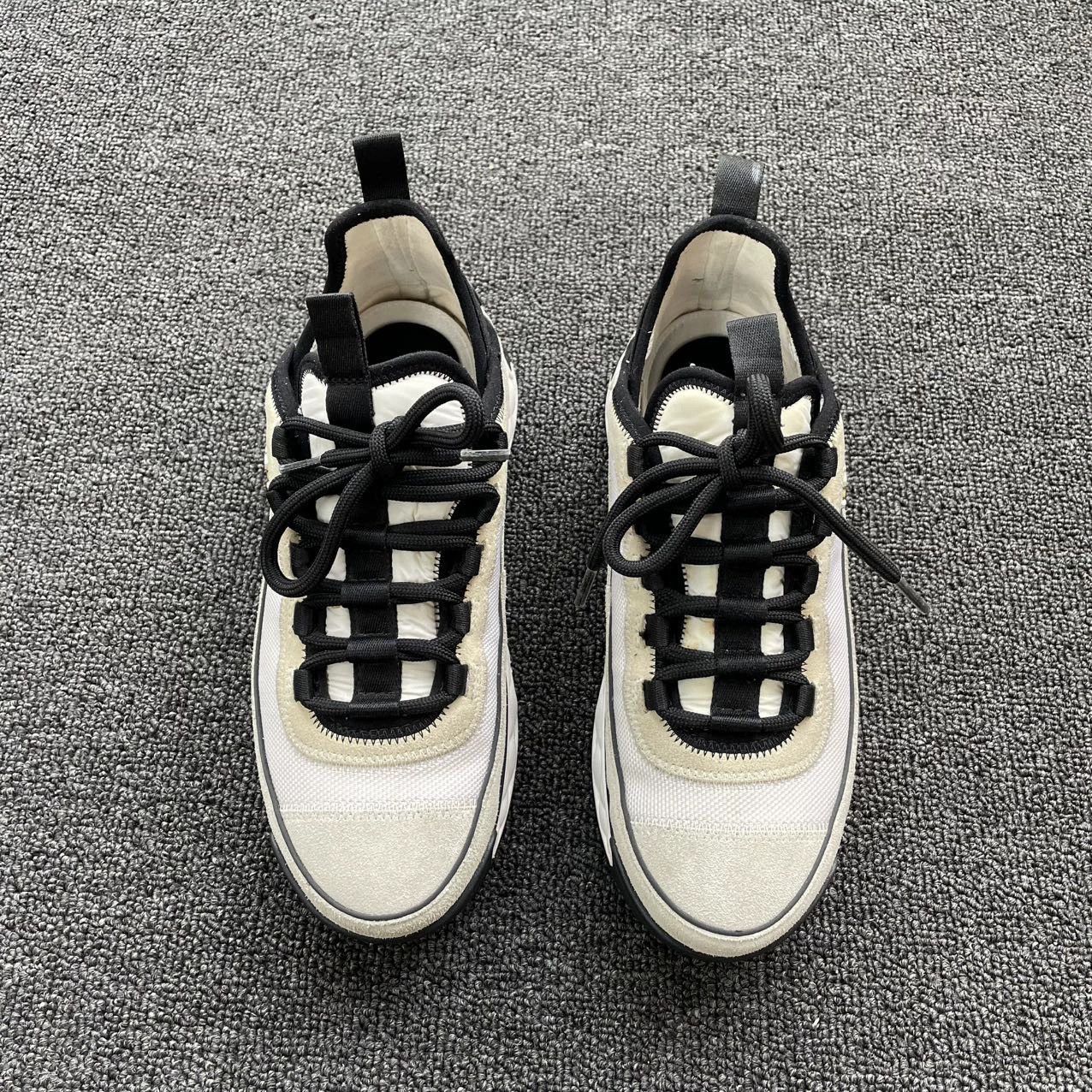 Chanel Chanel 95 New Gray White Sneakers 36 EU Size US 5.5 / IT 35.5 - 2 Thumbnail