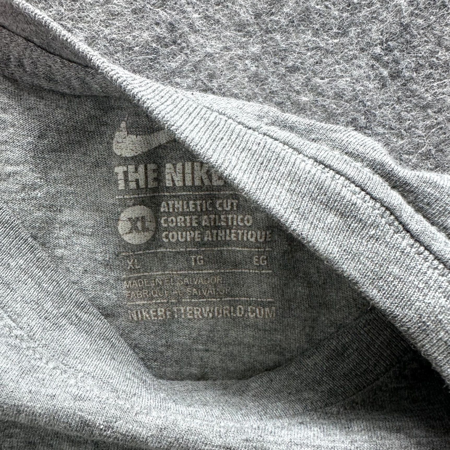 Nike Nike Shirt Mens Large Gray Embroidered Swoosh Logo Tee Crewneck Casual Size US L / EU 52-54 / 3 - 3 Thumbnail