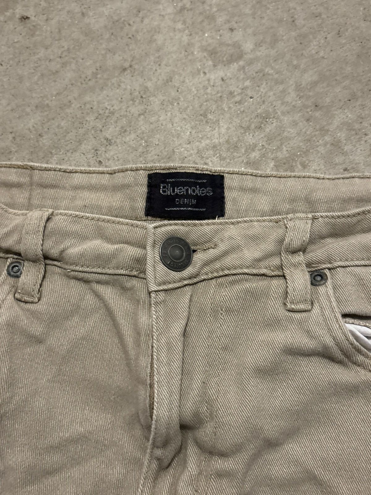 Vintage Vintage Y2K Bluenotes Men's Denim Beige Skinny Fit Shorts Size US 34 / EU 50 - 2 Thumbnail