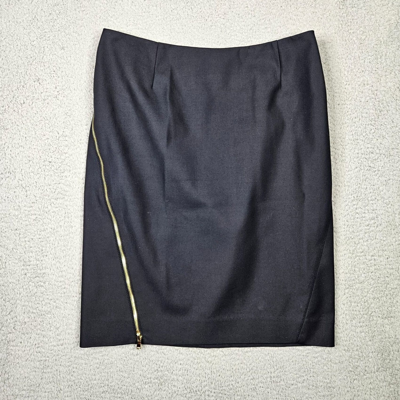 Vintage Carlisle Women's Gray Straight Pencil Skirt Size 10, Short, All Seasons, Dry Clean Only, Button Accent, Zip Closure Size 32" / US 10 / IT 46 - 2 Thumbnail