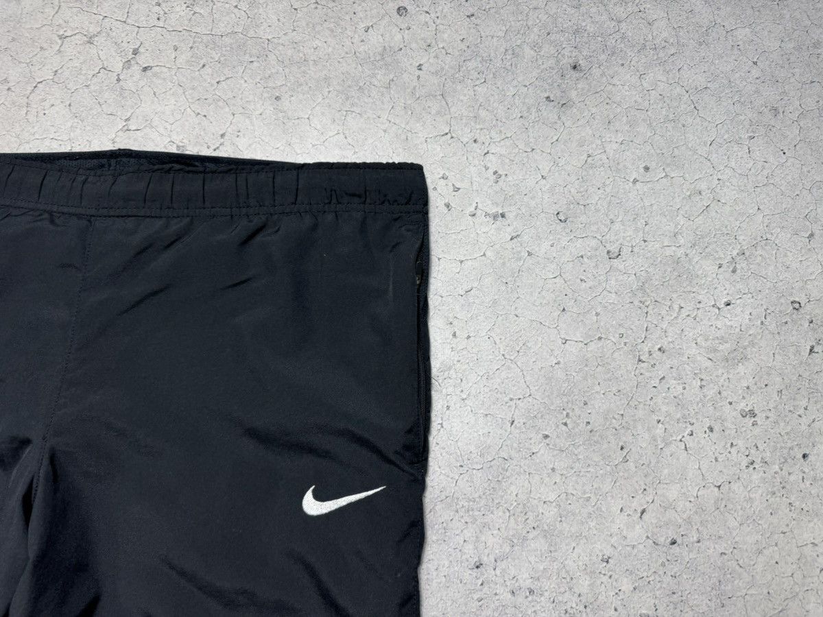 Nike Nike Nylon Vintage Track Pants Baggy Drill Swoosh Y2K Size US 32 / EU 48 - 4 Thumbnail
