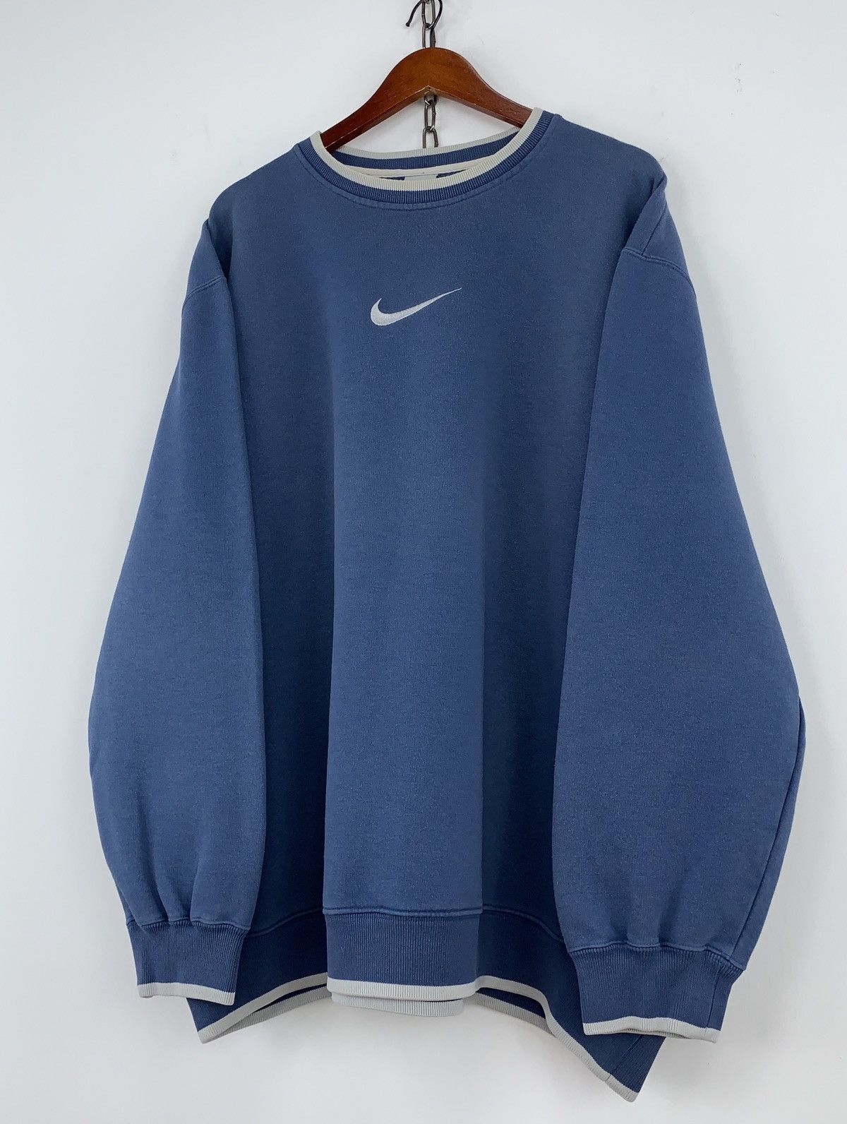 oversized vintage nike sweatshirt