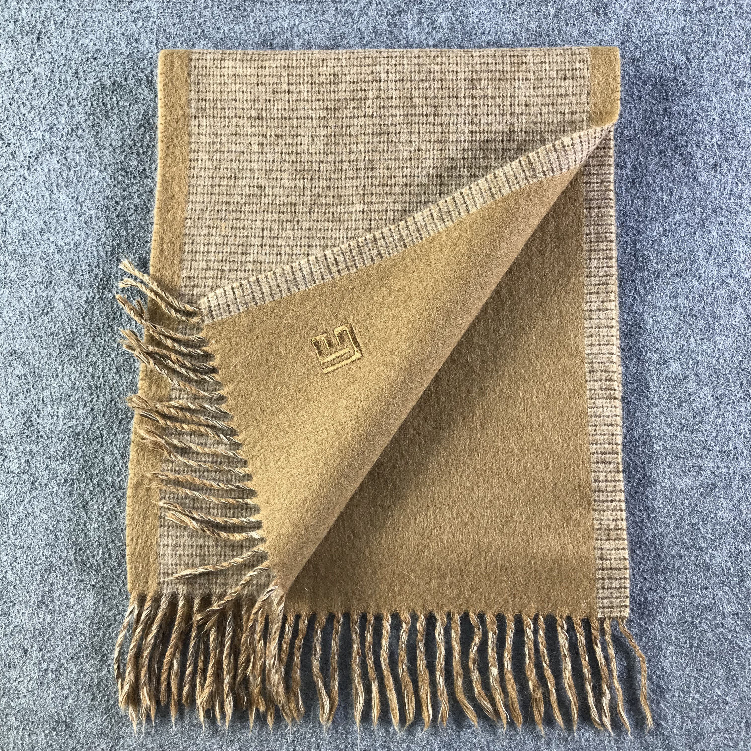 Pierre Balmain Pierre Balmain Scarf / Muffler / Neckwear SS1554 Size ONE SIZE - 5 Thumbnail