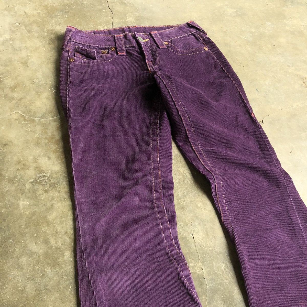 True Religion Vintage True Religion USA Bootcut Flared Corduroy Pants Size US 27 - 12 Thumbnail