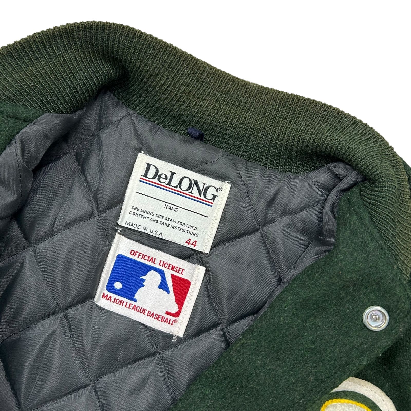 MLB VTG 90s OAKLAND ATHLETICS A's DELONG VARSITY JACKET Size US S / EU 44-46 / 1 - 7 Thumbnail