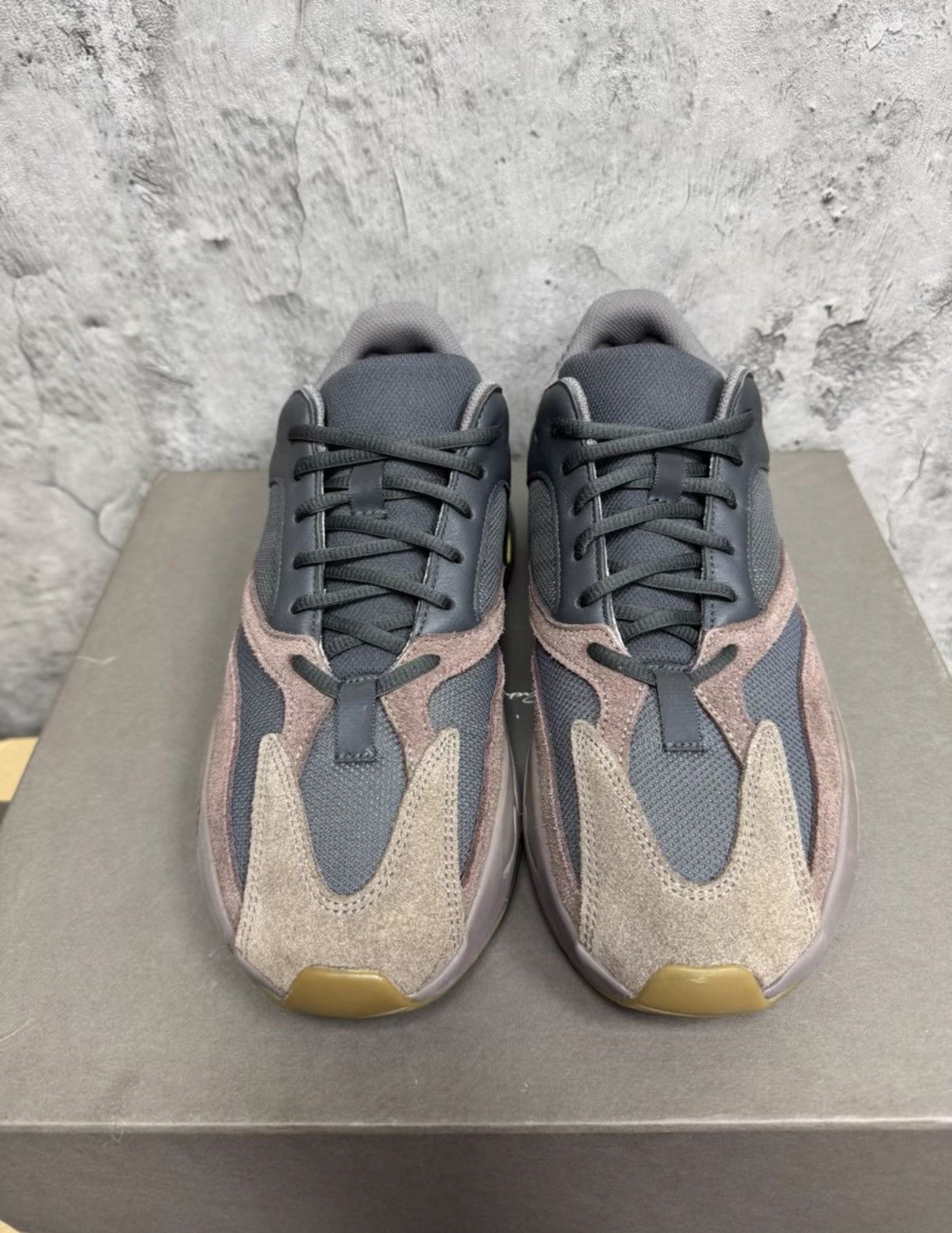 Adidas Adidas Yeezy 700 Mauve K37 Size US 10 / EU 43 - 8 Thumbnail