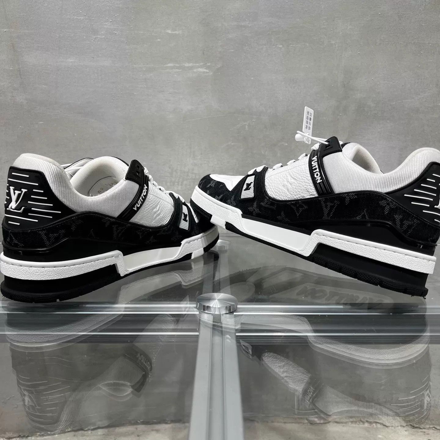 Louis Vuitton LV TRAINER Black & White Denim Sneakers UK9.5 Size US 10.5 / EU 43-44 - 5 Thumbnail