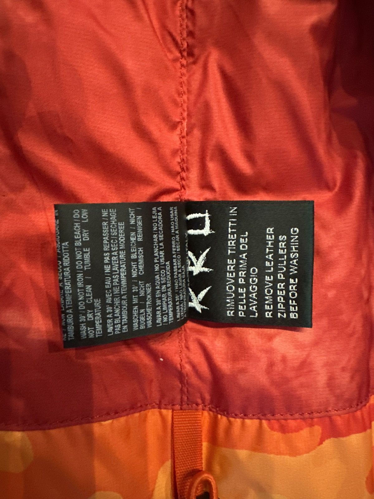Other KRU V Power Orange Camo Fade Puffer Jacket - NWT Size S Size US S / EU 44-46 / 1 - 7 Thumbnail