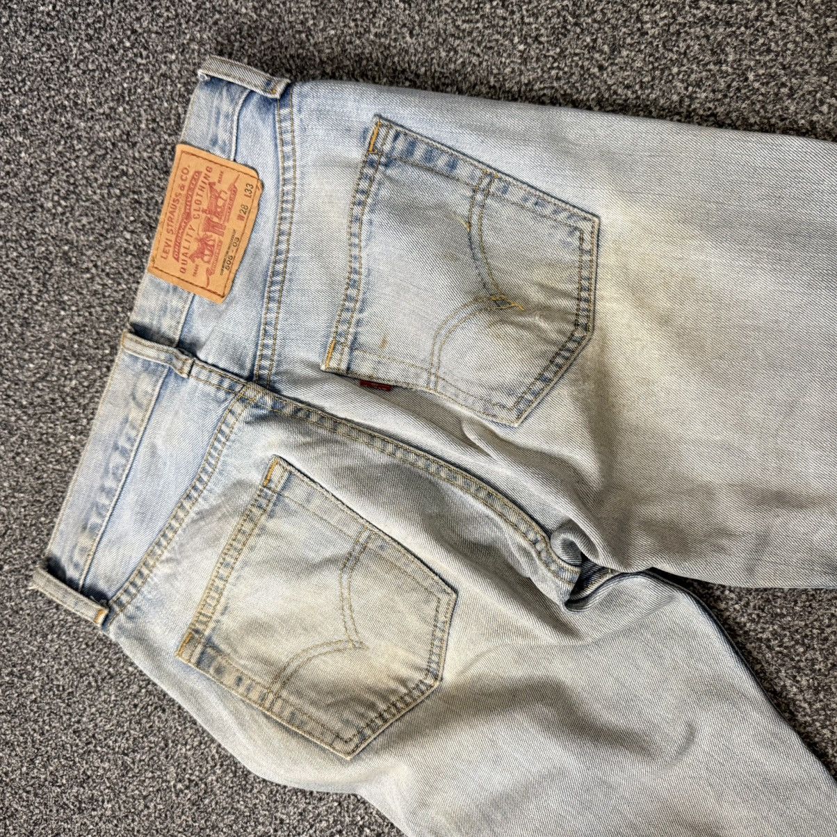 Beauty Beast 90s Levis 505 Distressed Aging Denim y2k Style Size US 28 / EU 44 - 7 Thumbnail