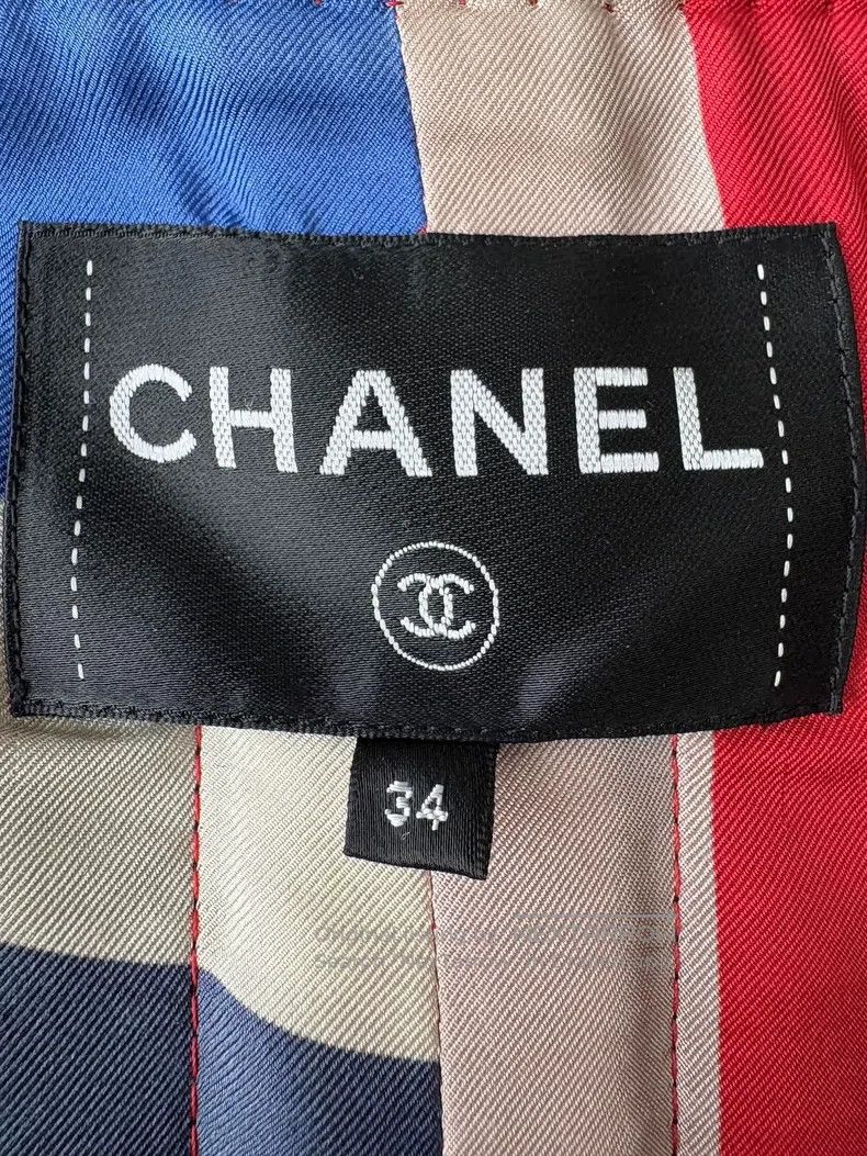 Chanel Chanel Classic four-pocket black gold chain jacket Size XXS / US 00 / IT 34 - 6 Thumbnail