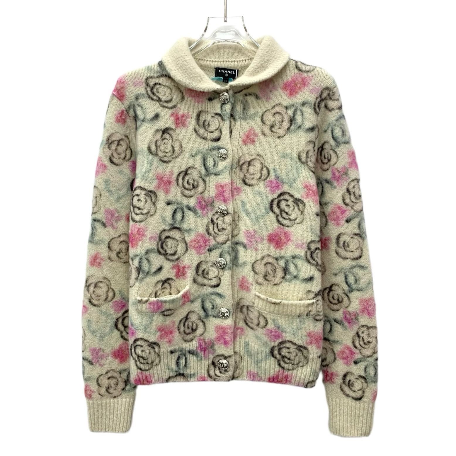 Chanel Chanel Beige Camellia Print Cashmere-Silk Knit Cardigan Coat Size XS / US 0-2 / IT 36-38 - 1 Thumbnail