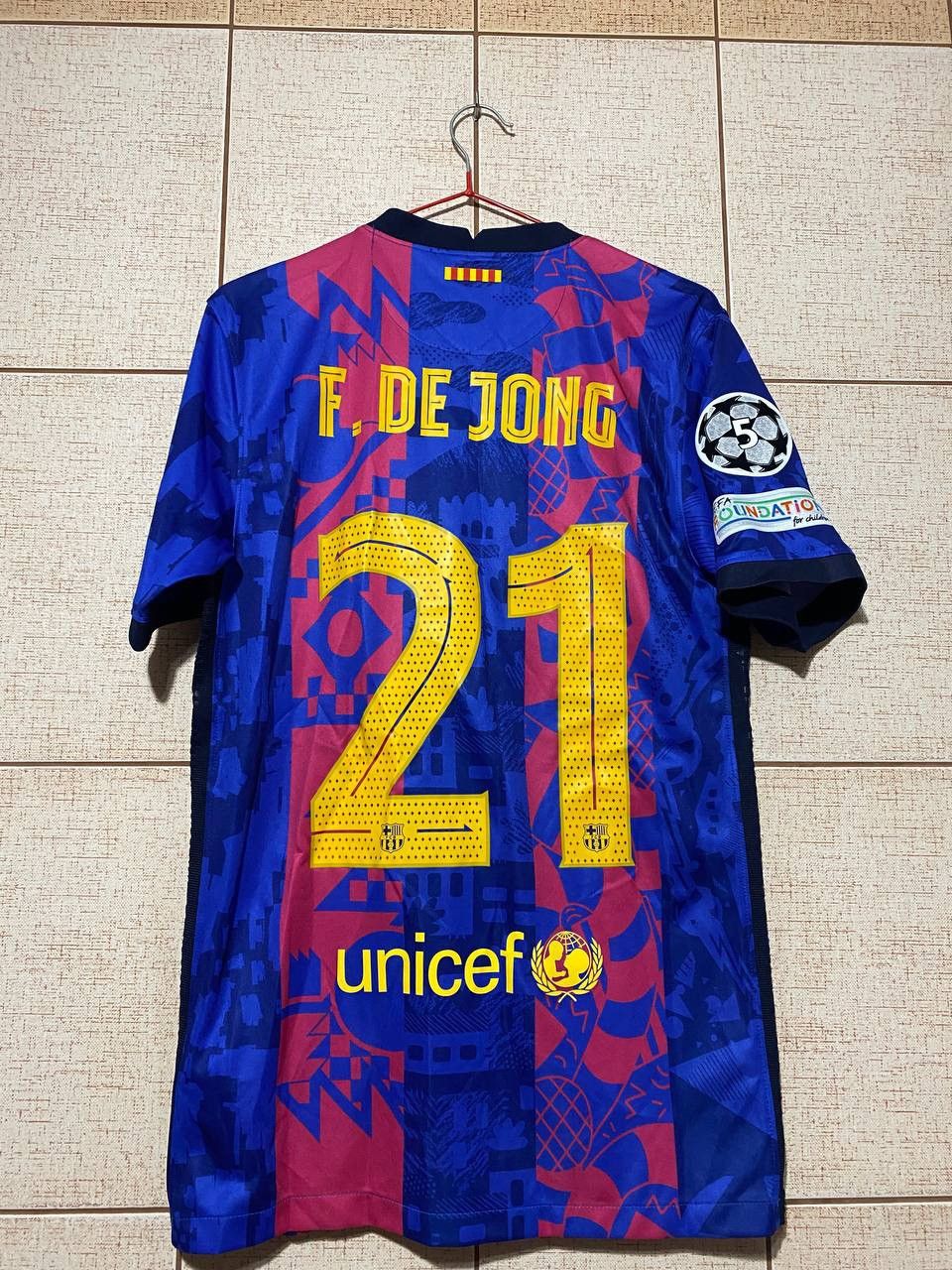 FC Barcelona 2021/22 Special Edition Jersey – De Jong 21