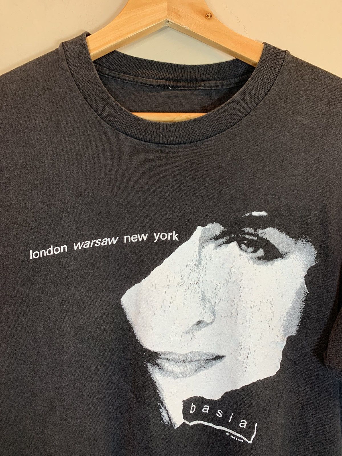 Band Tees × Vintage *RARE* Vintage 1990 Basia World Tour Art Single Stitch Shirt Size US L / EU 52-54 / 3 - 2 Thumbnail