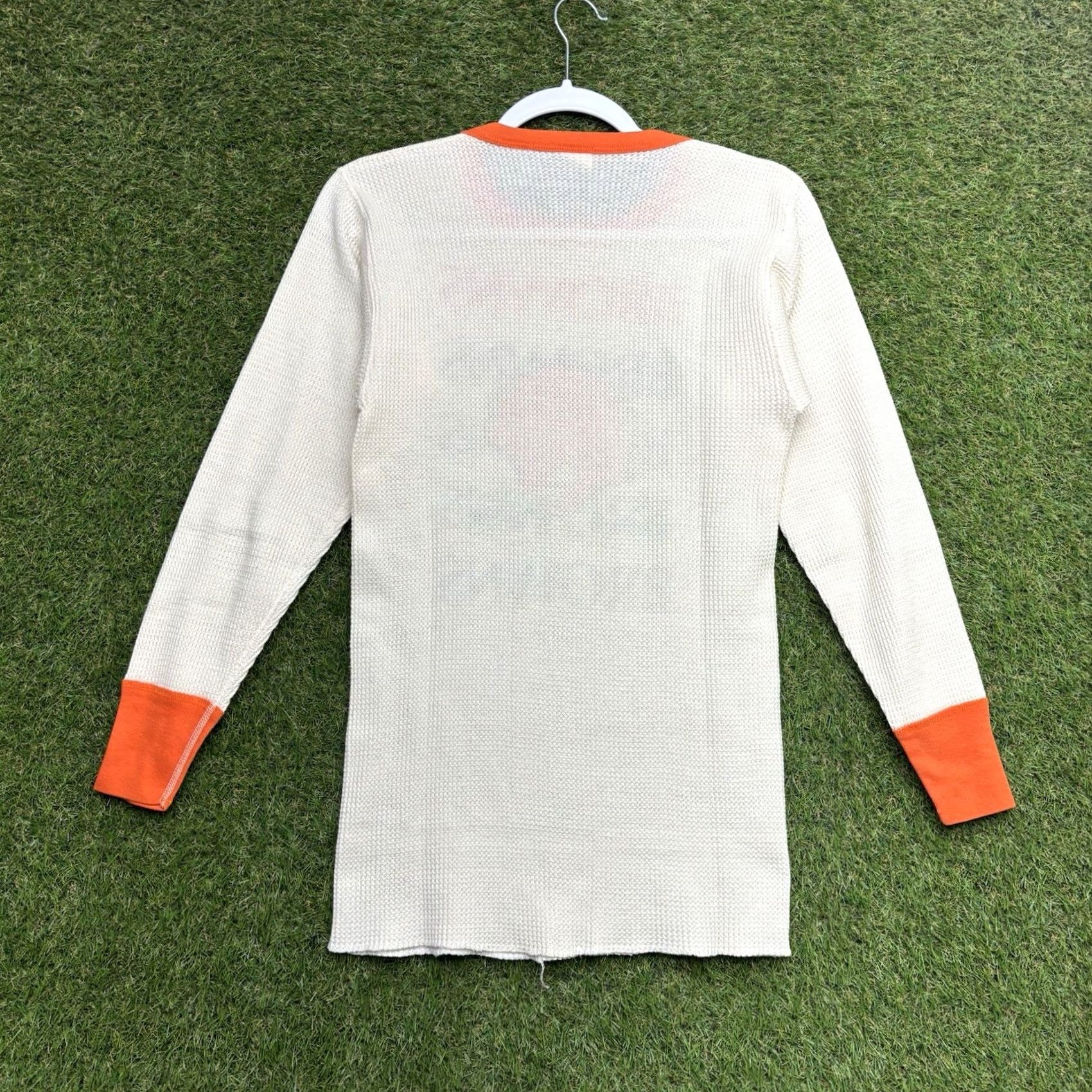 NFL VINTAGE NFL Cleveland Browns Thermal Shirt Mens M Long Sleeve Logo 90s White Cotton 95/5 Embroidered Crew Neck Sports Mens Size US M / EU 48-50 / 2 - 7 Thumbnail