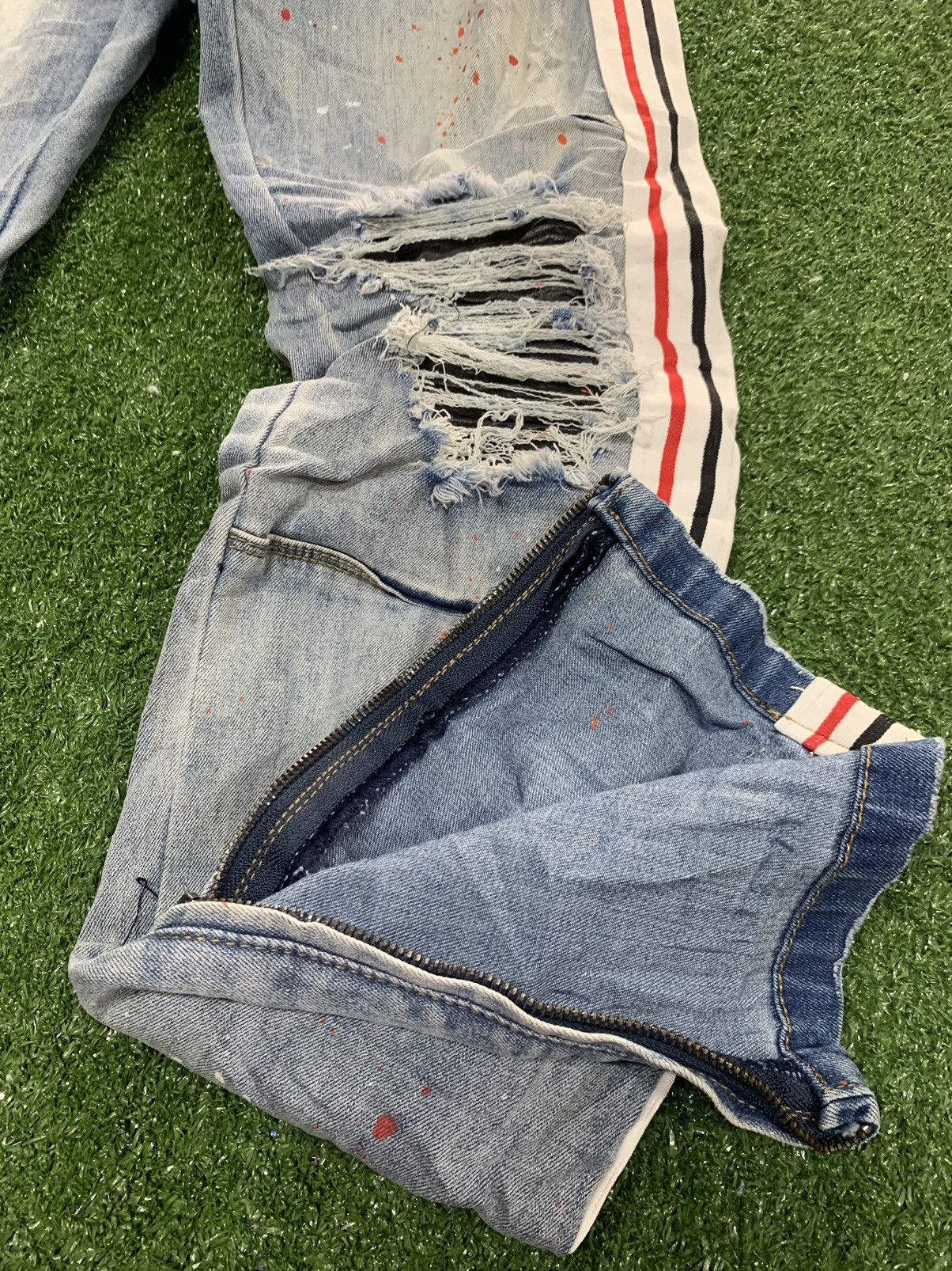 EPTM. EPTM PAINTER DISTRESSED DENIM.RARE DESIGN 💥💥 Size US 31 - 13 Thumbnail