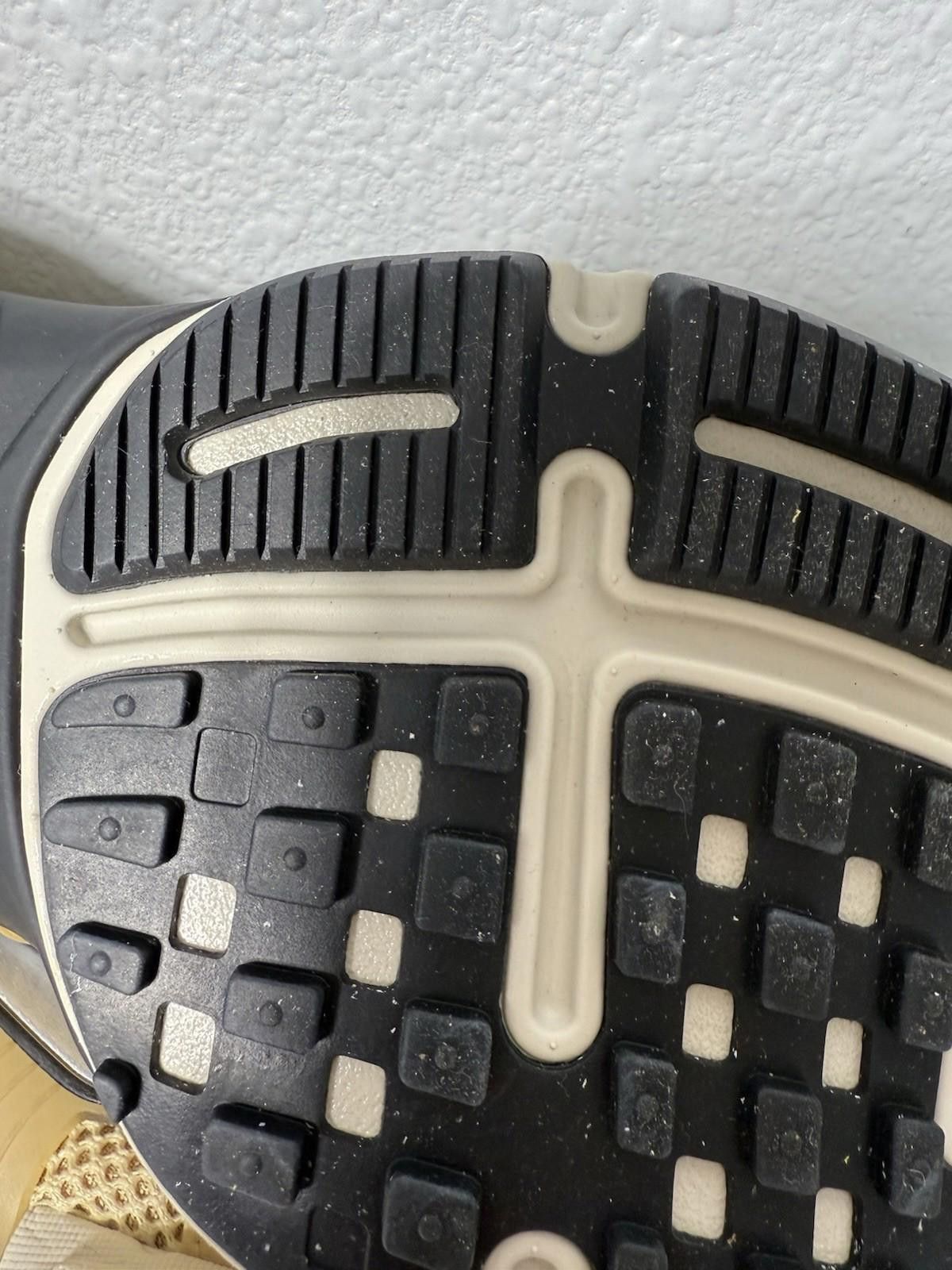 Nike Size Woman 12 , Men 10.5 - Nike V2K Run Sesame W Size US 12 / IT 42 - 9 Thumbnail