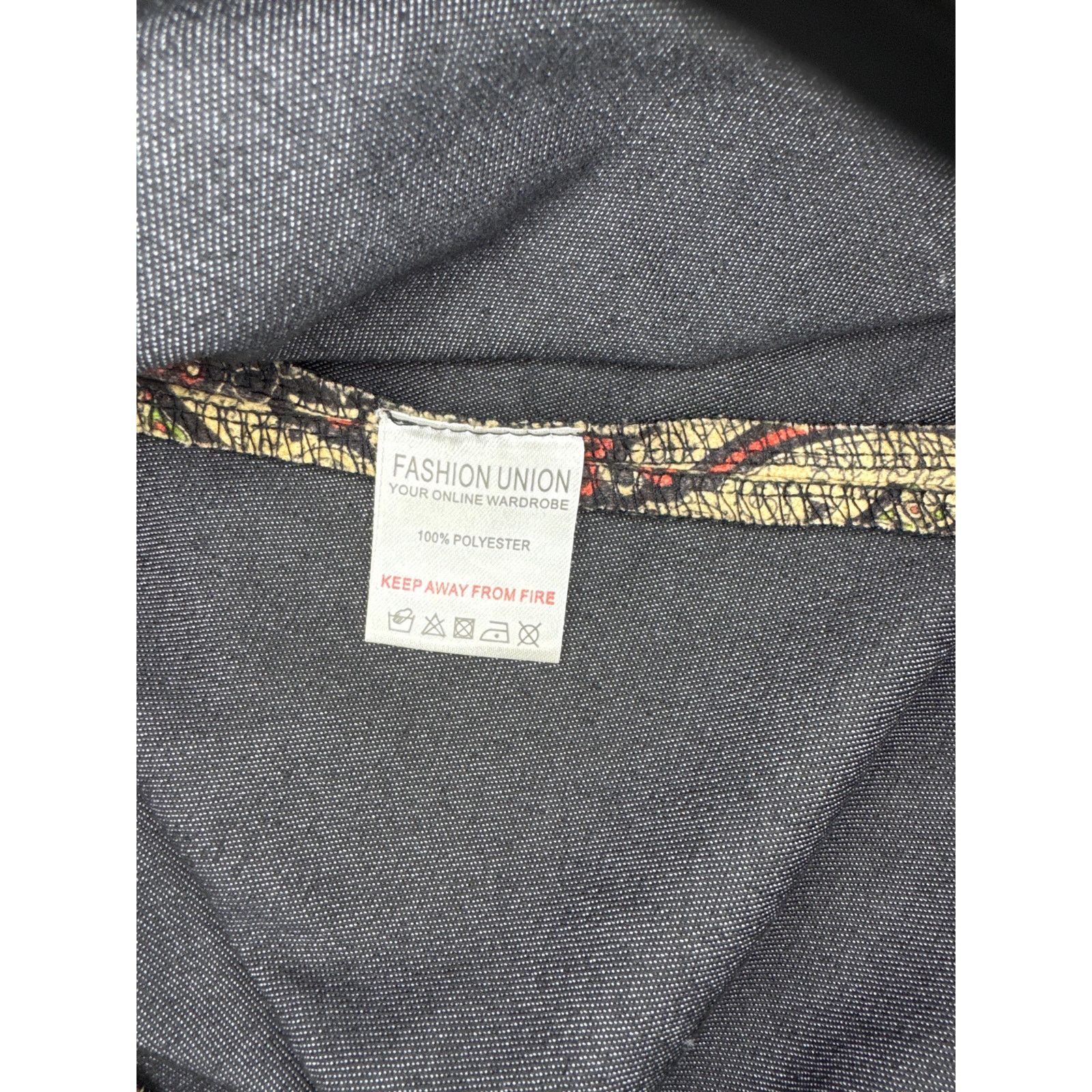 Union LA Fashion Union Dress with High Neck Retro Floral Print. Size M / US 6-8 / IT 42-44 - 3 Thumbnail