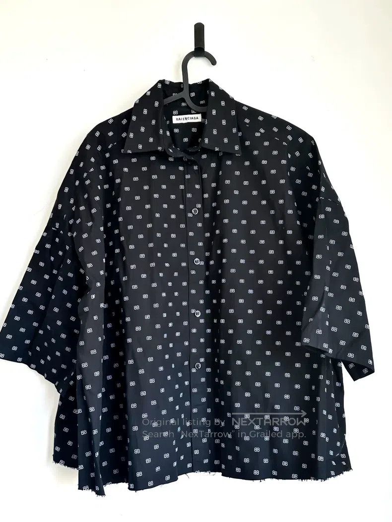 Balenciaga Balenciaga shirt Size XXS / US 00 / IT 34 - 1 Thumbnail