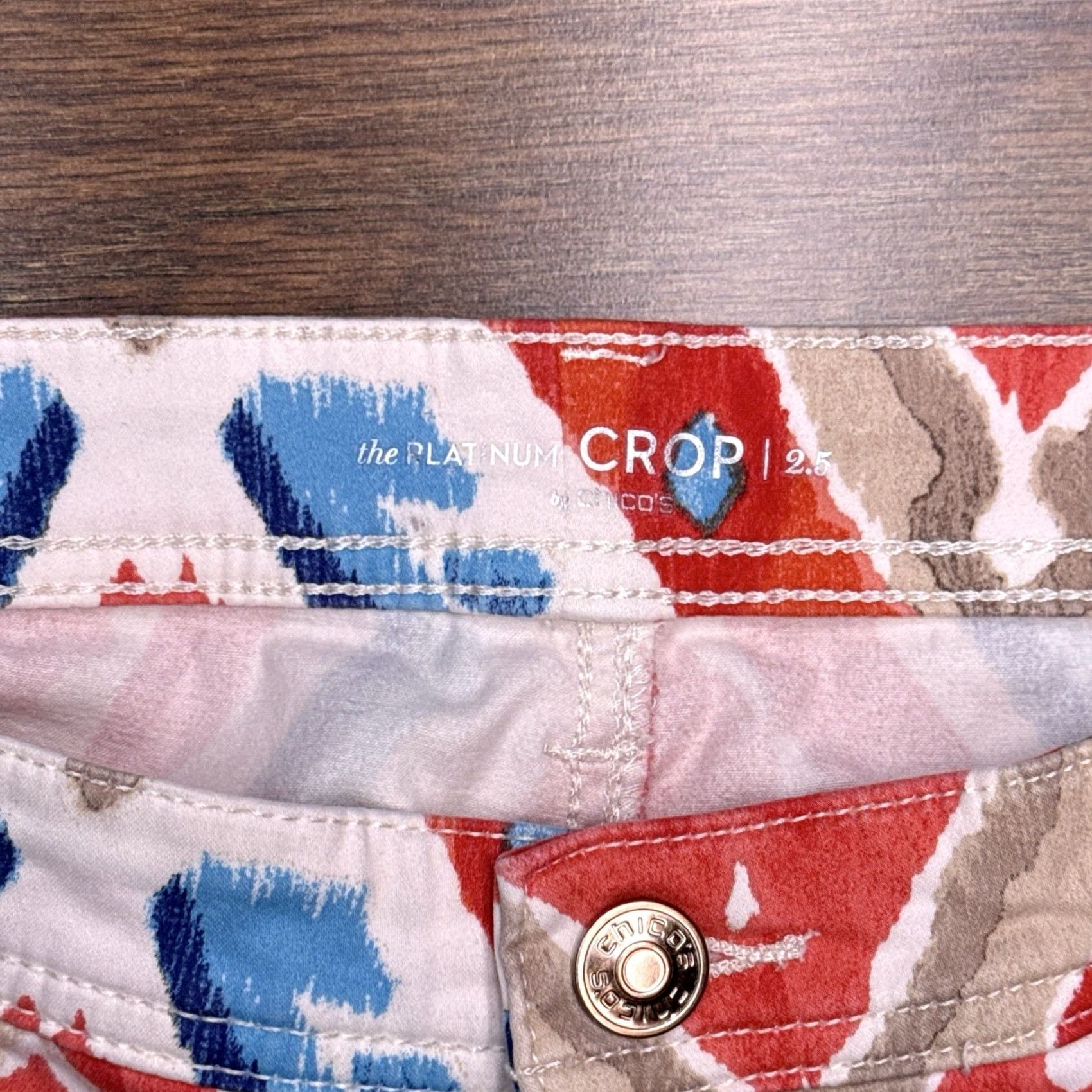 Vintage Chicos Womens Chicos's Chicos 2.5 Red Argyle High Rise Cropped Pants Stretch Knit Cotton Blend Zip Size 26" / US 2 / IT 38 - 4 Thumbnail