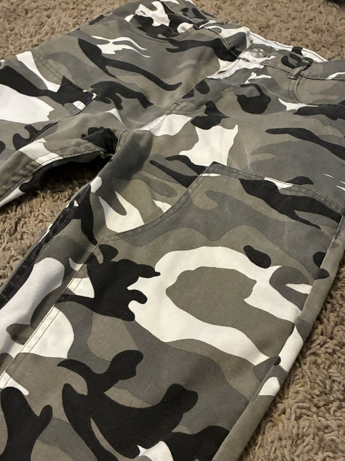 Other Gray Camo Casual Pant Size US 30 / EU 46 - 2 Thumbnail