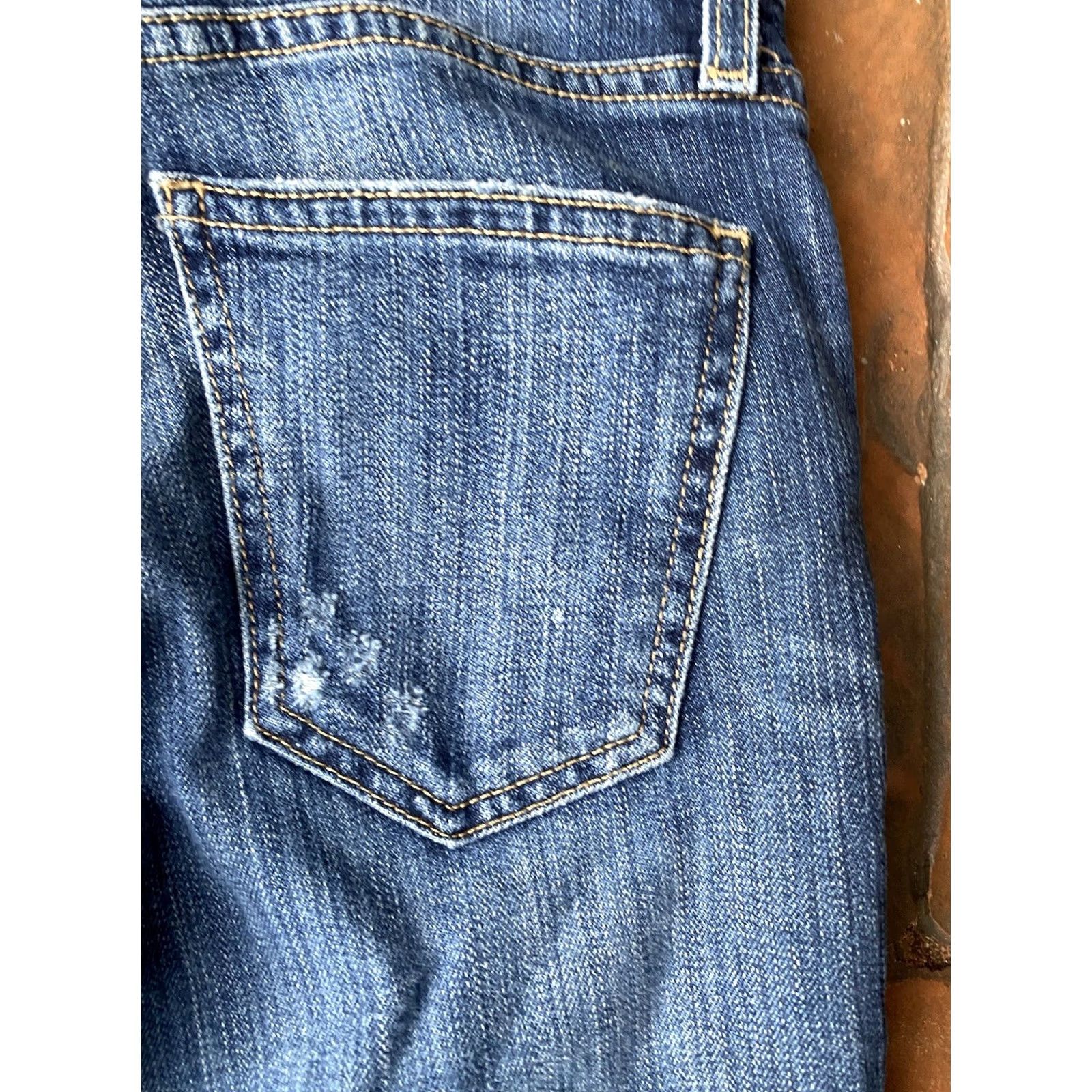 Vintage Current/Elliott Skinny Jeans Womens 24 Blue Distressed Low Rise 5-Pocket Denim Slim 28 Inseam Medium Wash Size 42" / US 20 - 7 Thumbnail
