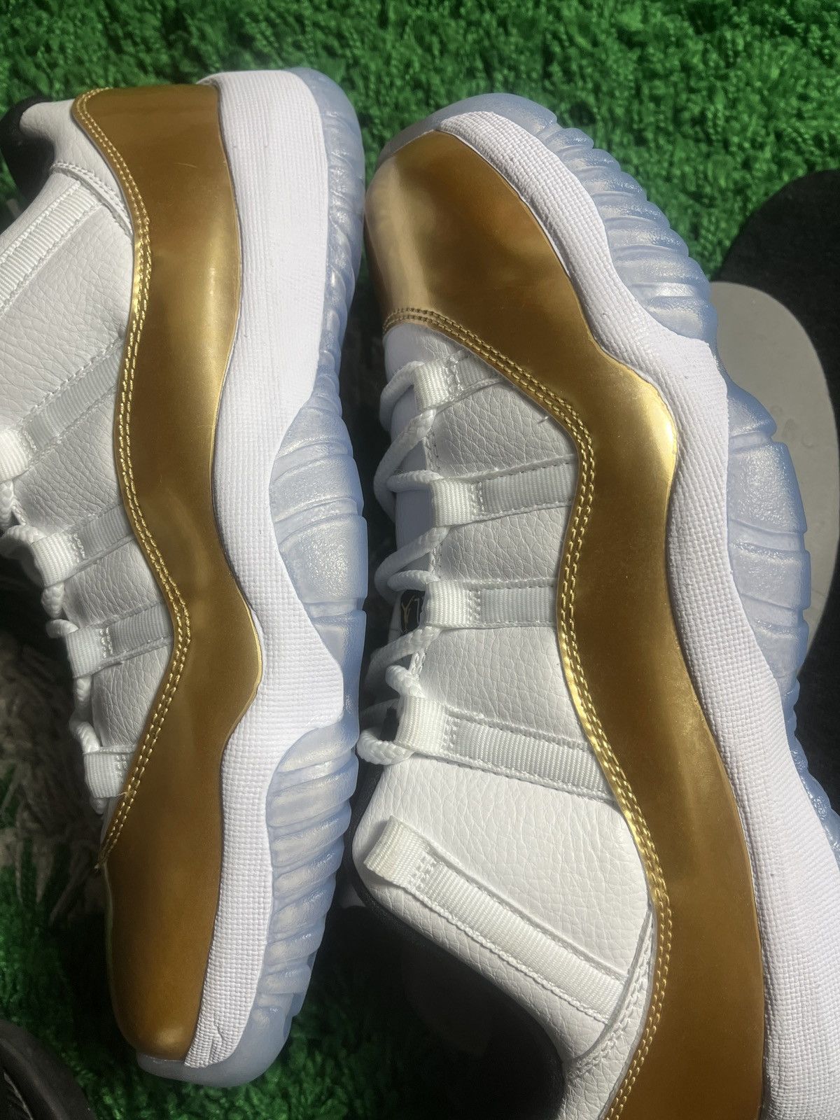 Jordan Brand Jordan 11 Low Closing Ceremony Size US 8.5 / EU 41-42 - 5 Thumbnail