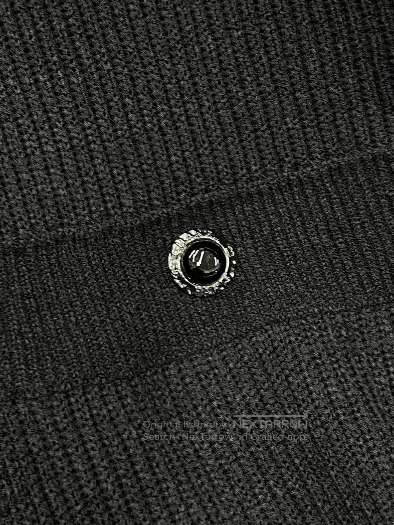 Chanel Chanel Black V-neck dress Size XS / US 0-2 / IT 36-38 - 2 Thumbnail