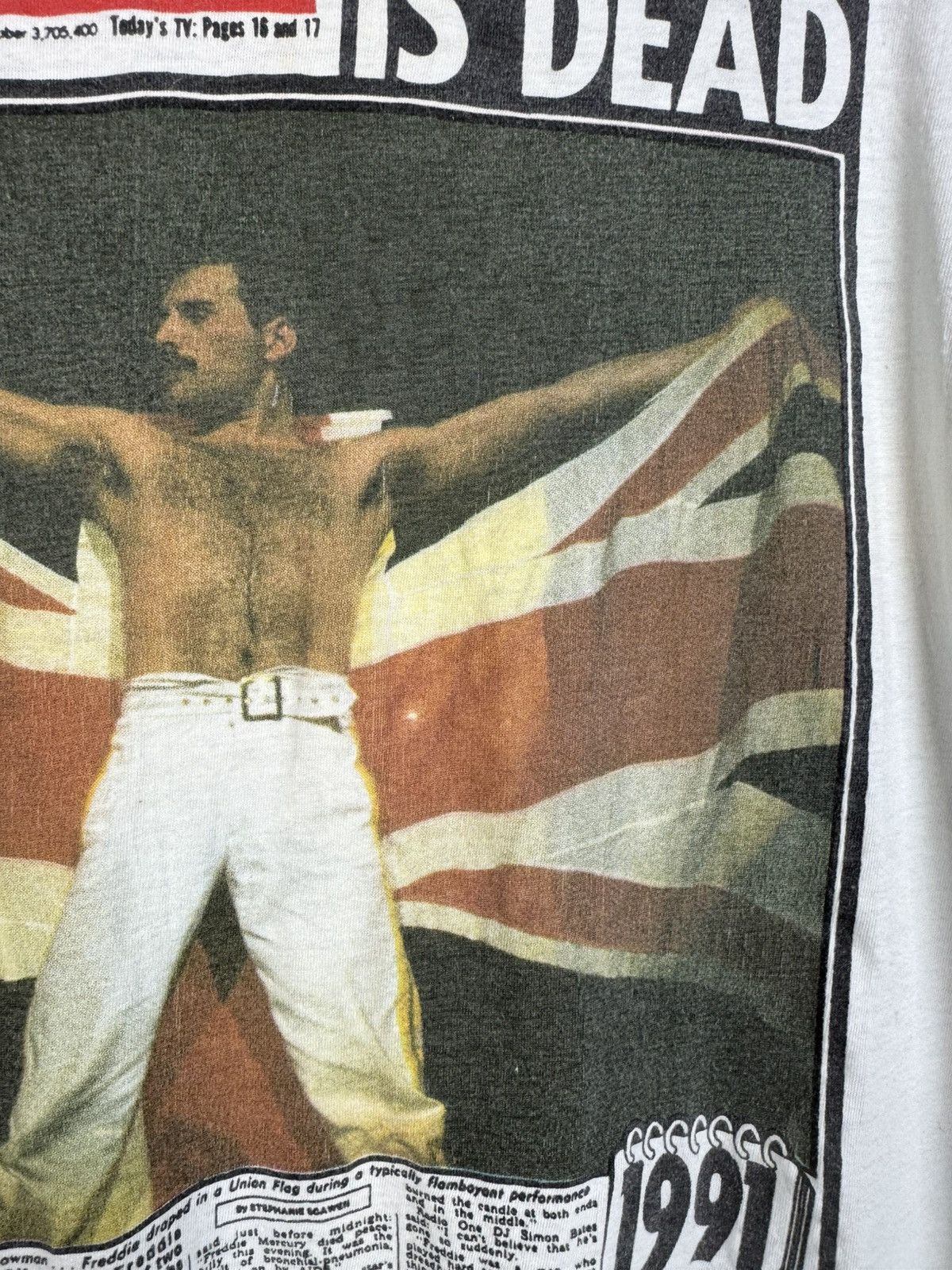 Band Tees Freddie Mercury "Freddie Is Dead" T-shirt Vintage Style Size US L / EU 52-54 / 3 - 14 Thumbnail
