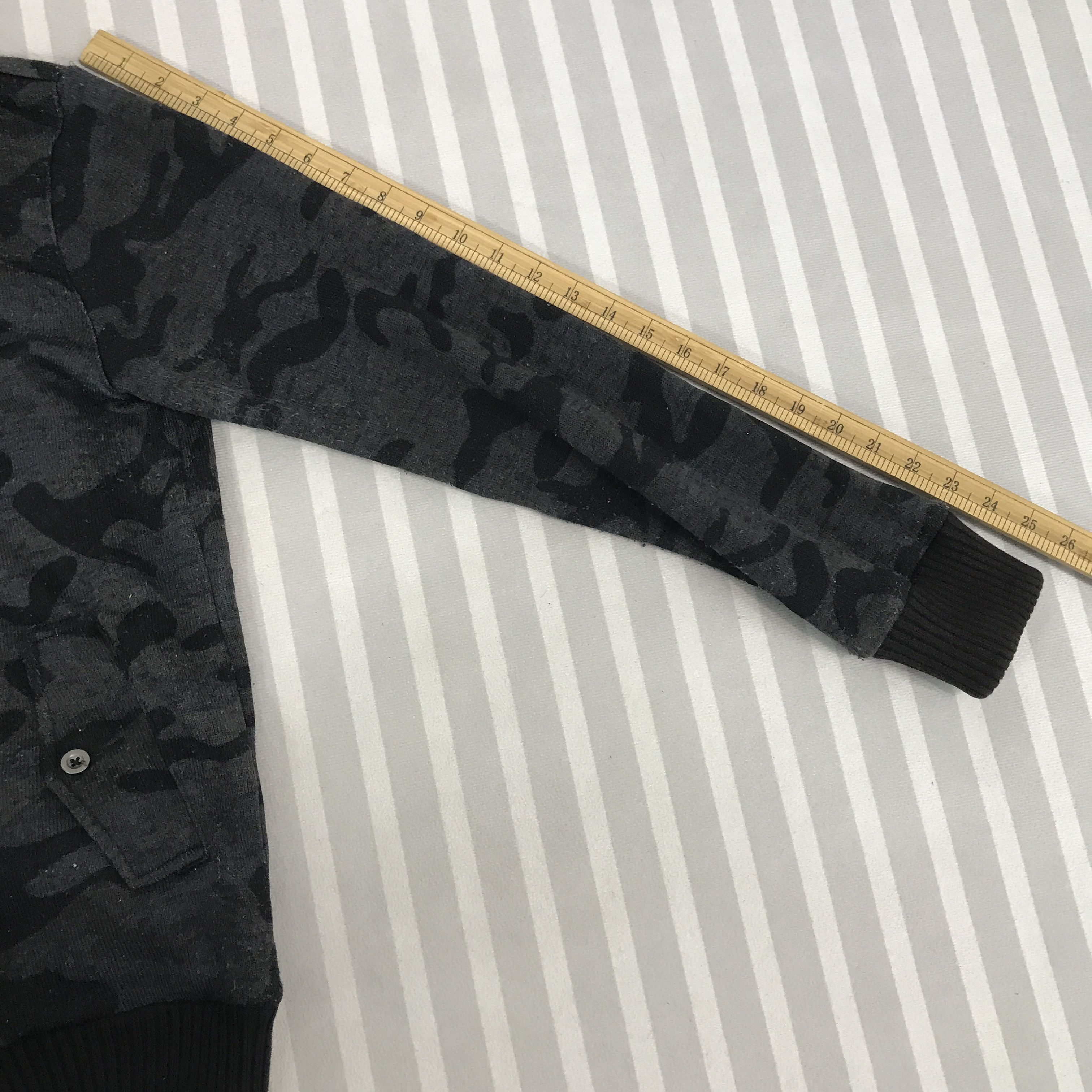 In The Attic × Japanese Brand × Vintage Vintage In the Attic Japan camo hoodie Jacket Size US L / EU 52-54 / 3 - 6 Thumbnail