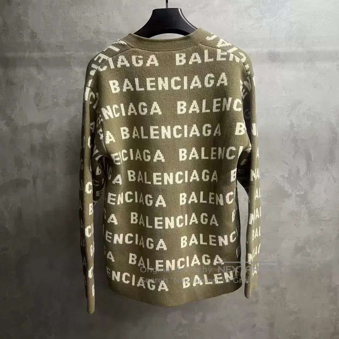 Balenciaga Balenciaga Beige Oversized V-Neck Knit. Size US XXS / EU 40 - 5 Thumbnail