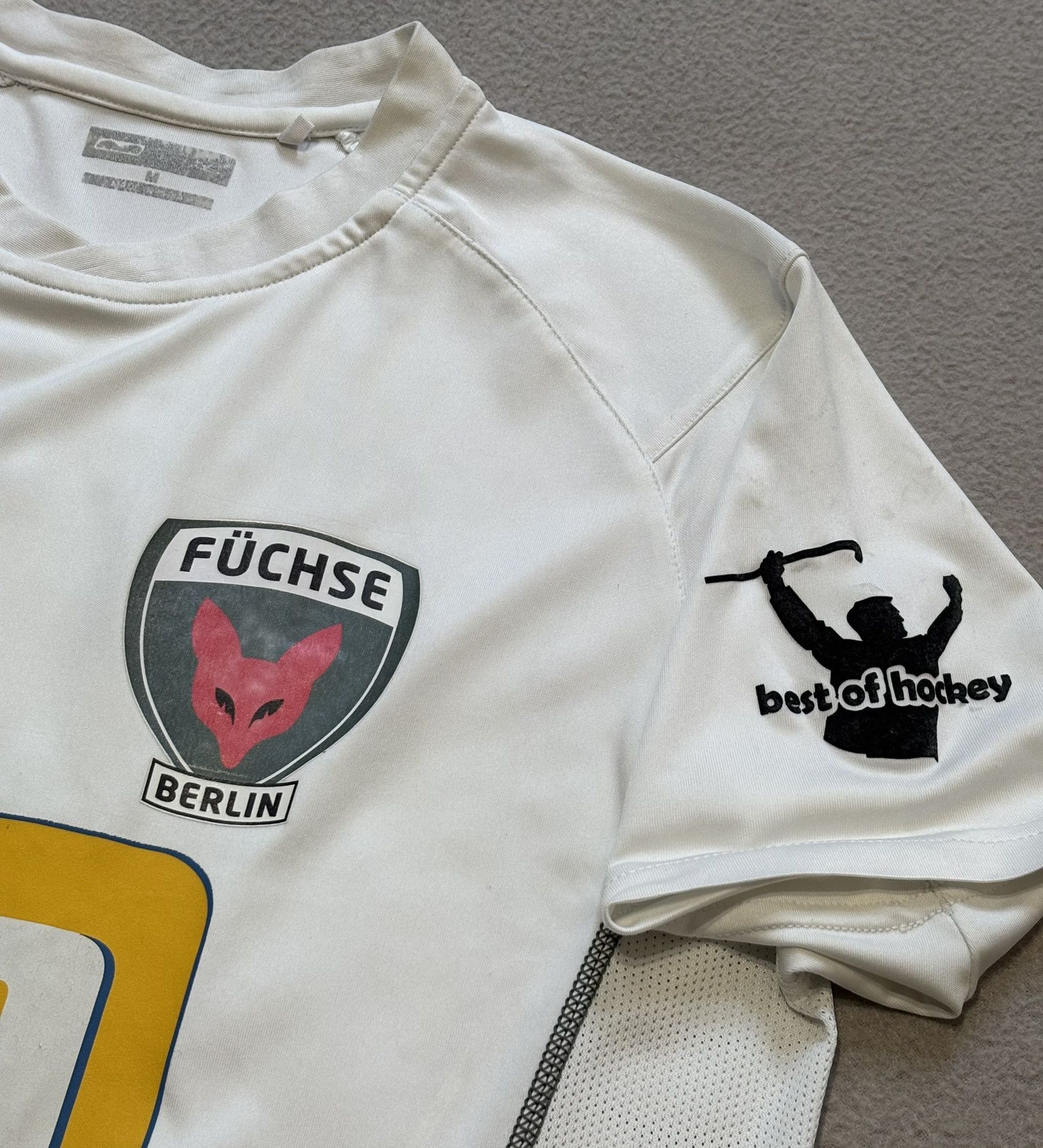 Other Fuchse Berlin TSK #63 Handball Jersey Size S Size US S / EU 44-46 / 1 - 11 Thumbnail