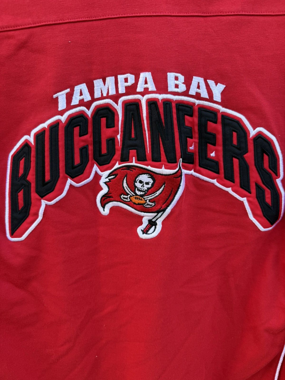 Lee VTG Tampa Bay Buccaneers NFL Lee Sport Large V Neck Shirt Size US L / EU 52-54 / 3 - 3 Thumbnail