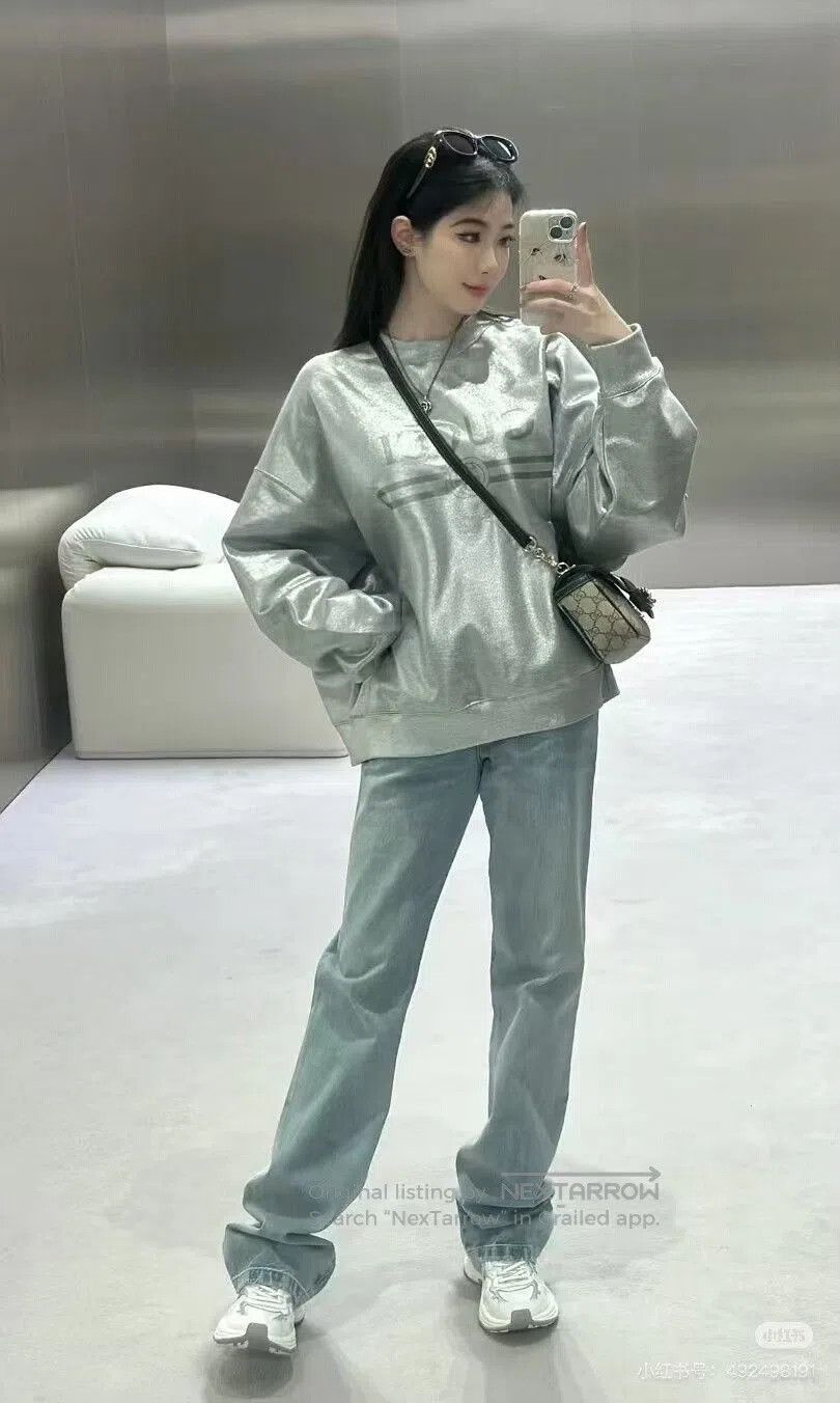 Gucci gucci silver logo sweatshirt size medium. Size US M / EU 48-50 / 2 - 9 Thumbnail
