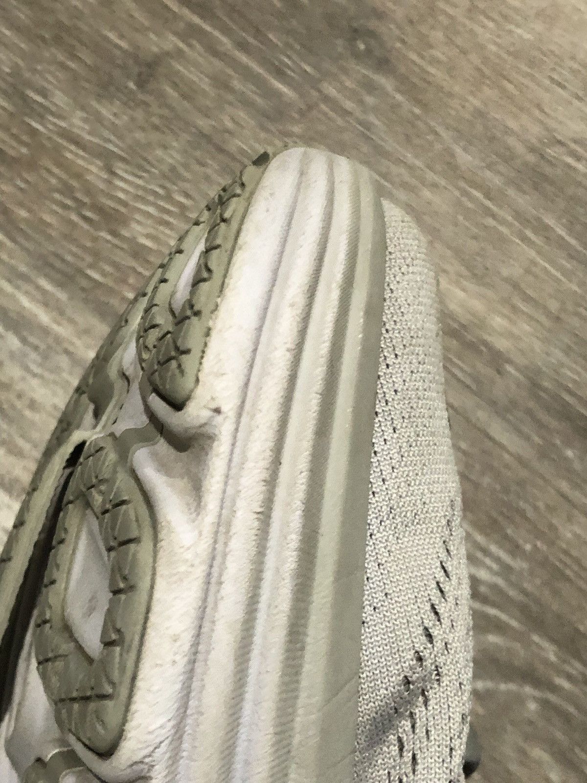 Hoka Hoka One One Bondi 8 Shoes Womens Size 6.5 Wide Gray Size US 6.5 / IT 36.5 - 17 Thumbnail