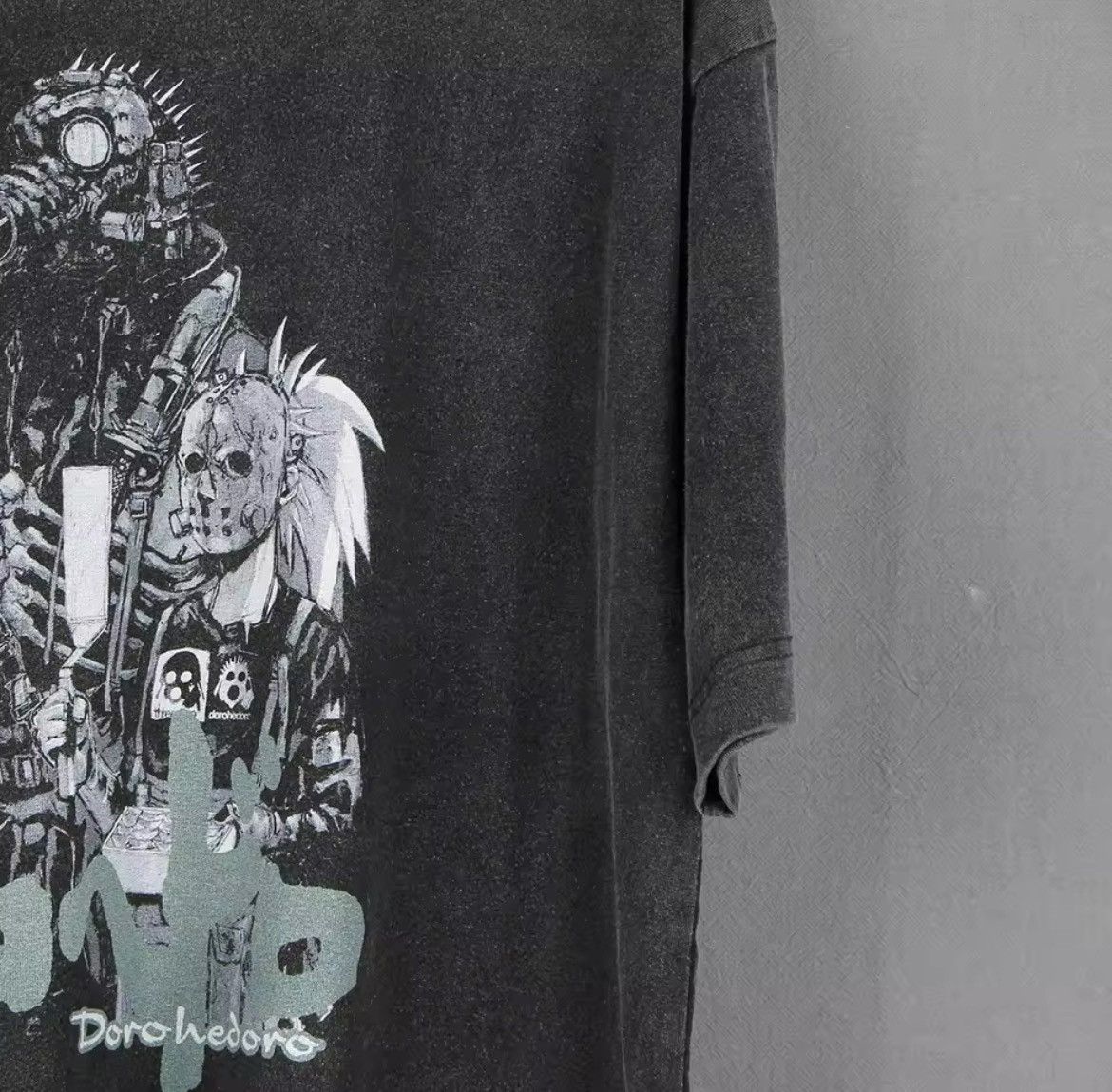 Japanese Brand × Vintage Anime Jujutsu Kaisen Chainsaw Graphic Printed Cotton Tshirt Size US S / EU 44-46 / 1 - 2 Thumbnail
